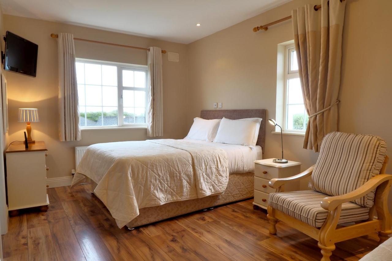 Hillcrest Luxury Apartment Kilrush Esterno foto
