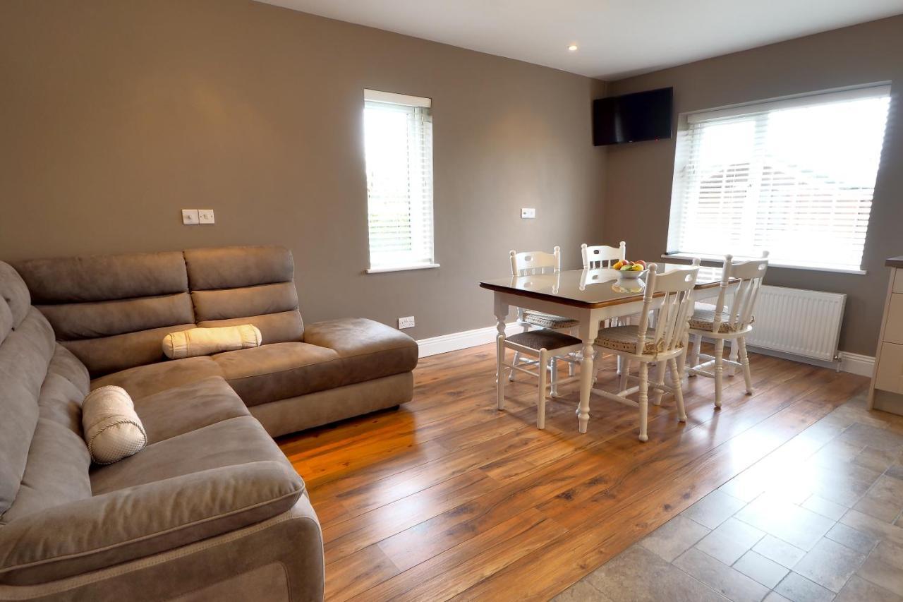 Hillcrest Luxury Apartment Kilrush Esterno foto